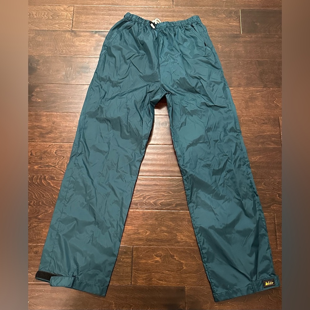 Vintage Men’s REI Green Nylon Adjustable Hem Hiking Trail Pants - Size Medium